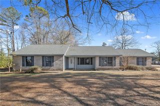 303 Woodberry Circle, Raeford, NC 28376