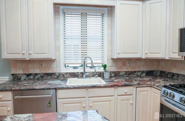 100 Chichester Road, Monroe, NJ 08831