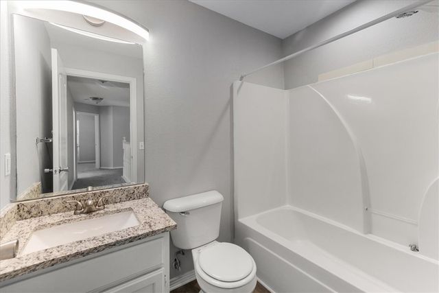 1428 W Netherland Way 1 & 3, Fayetteville, AR 72701