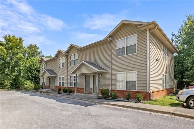 1428 W Netherland Way 1 & 3, Fayetteville, AR 72701