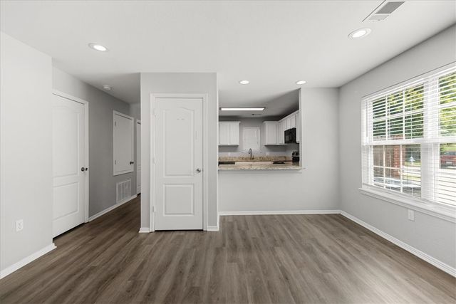 1428 W Netherland Way 1 & 3, Fayetteville, AR 72701