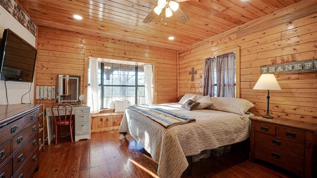 1492 Vz County Road 3504, Wills Point, TX 75169