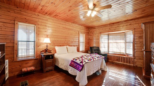 1492 Vz County Road 3504, Wills Point, TX 75169