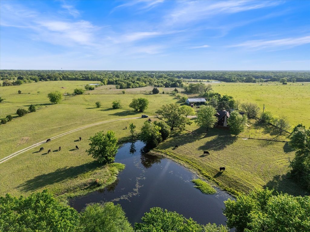 1492 Vz County Road 3504, Wills Point, TX 75169