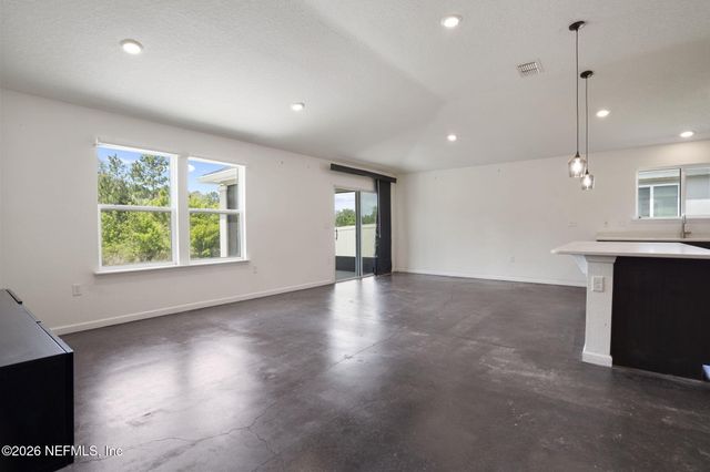 12320 GILLESPIE Avenue, Jacksonville, FL 32218