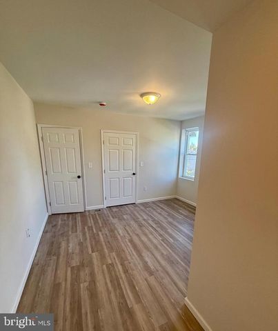 2600 E HOFFMAN ST, Baltimore, MD 21213