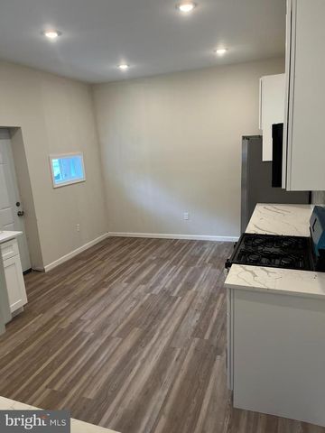 2600 E HOFFMAN ST, Baltimore, MD 21213