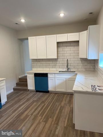 2600 E HOFFMAN ST, Baltimore, MD 21213