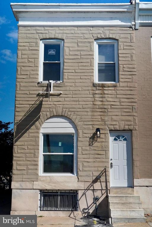 2600 E HOFFMAN ST, Baltimore, MD 21213