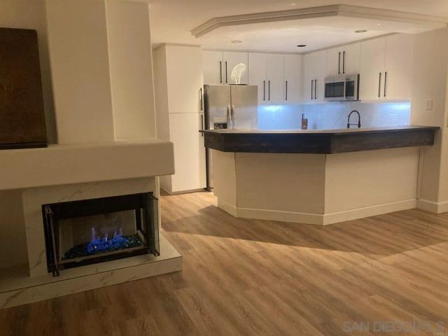 12630 CARMEL COUNTRY ROAD 112, San Diego, CA 92130