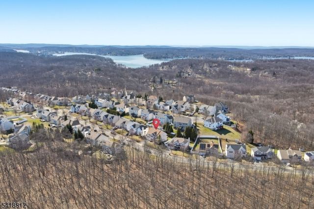 654 Skyline Drive, Jefferson Twp., NJ 07849
