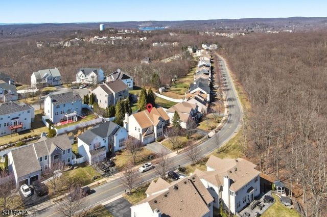 654 Skyline Drive, Jefferson Twp., NJ 07849
