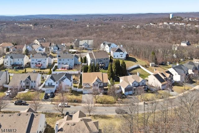 654 Skyline Drive, Jefferson Twp., NJ 07849