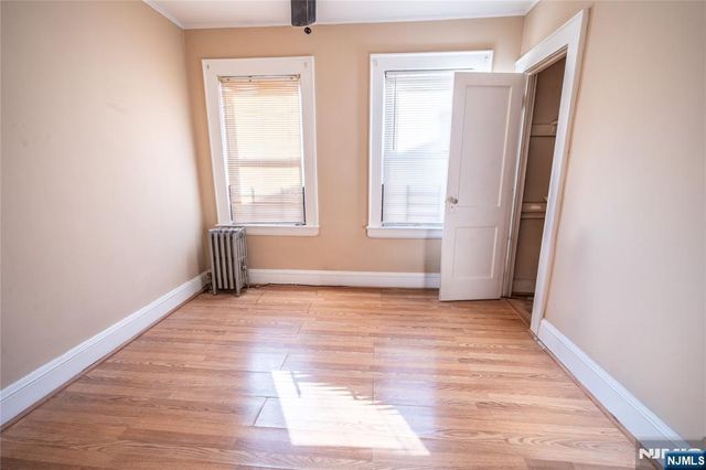 26 Scofield Street, Newark, NJ 07106