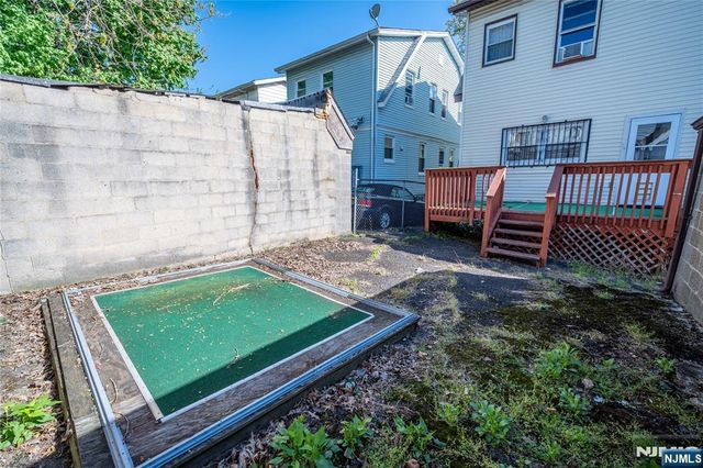 26 Scofield Street, Newark, NJ 07106