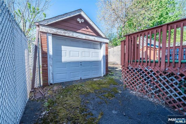 26 Scofield Street, Newark, NJ 07106