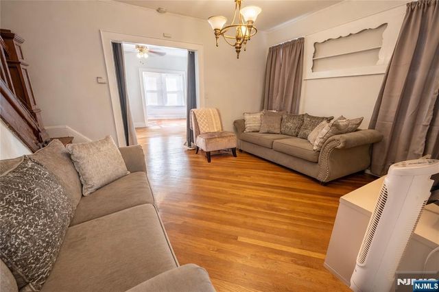 26 Scofield Street, Newark, NJ 07106