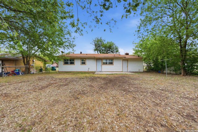 221 Park, Universal City, TX 78148