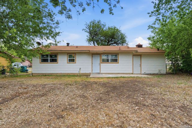 221 Park, Universal City, TX 78148