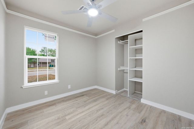 221 Park, Universal City, TX 78148