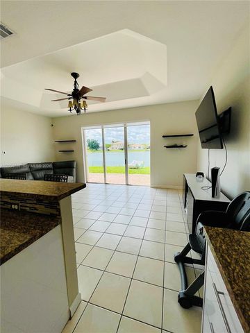 4006 NE 20th St, Homestead, FL 33033