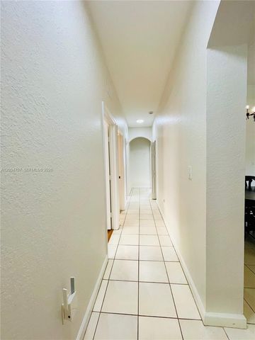 4006 NE 20th St, Homestead, FL 33033