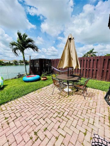 4006 NE 20th St, Homestead, FL 33033