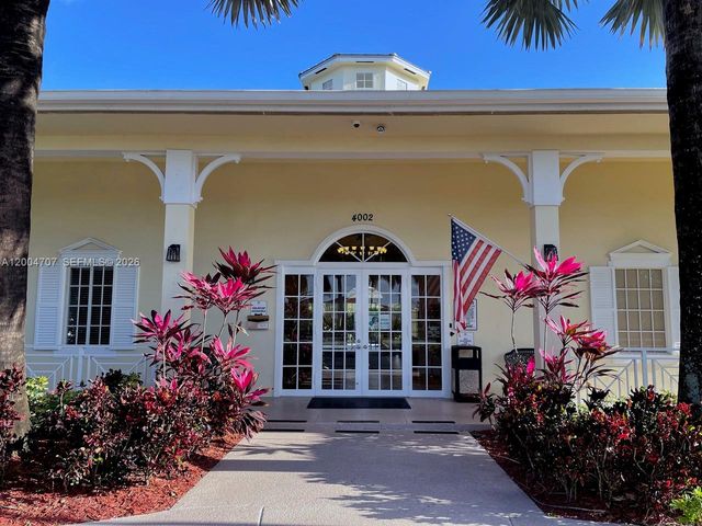 4006 NE 20th St, Homestead, FL 33033