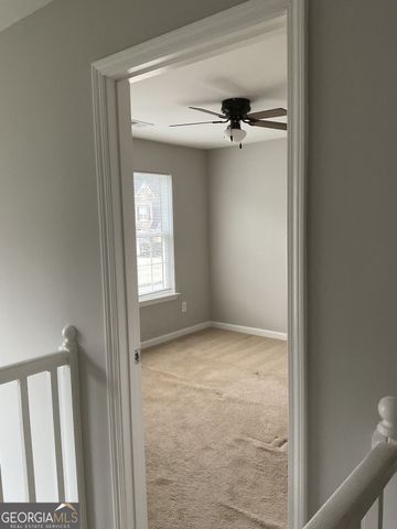 3951 Oak Field Drive, Loganville, GA 30052