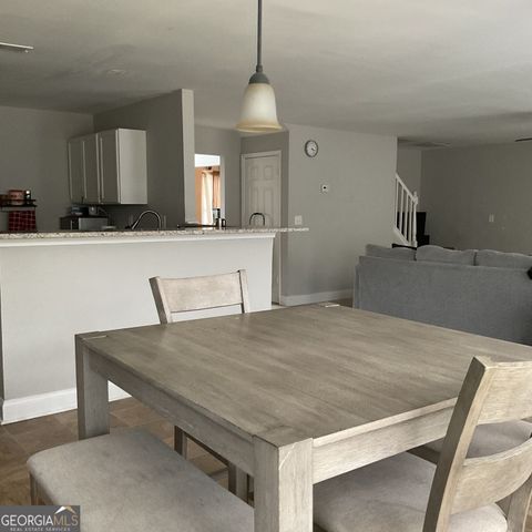 3951 Oak Field Drive, Loganville, GA 30052