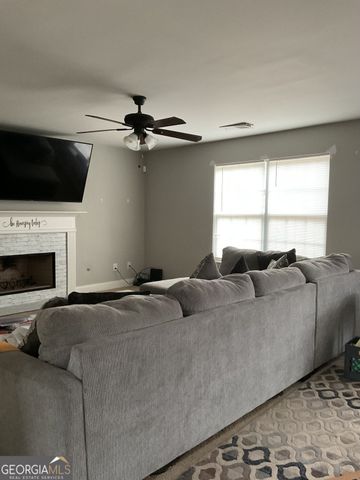 3951 Oak Field Drive, Loganville, GA 30052