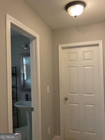 3951 Oak Field Drive, Loganville, GA 30052