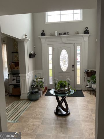 3951 Oak Field Drive, Loganville, GA 30052