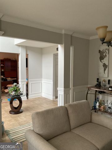 3951 Oak Field Drive, Loganville, GA 30052