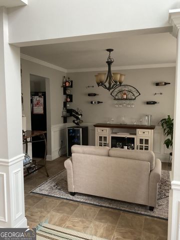 3951 Oak Field Drive, Loganville, GA 30052