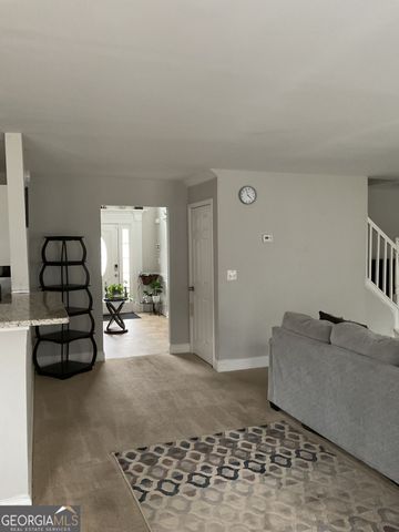 3951 Oak Field Drive, Loganville, GA 30052