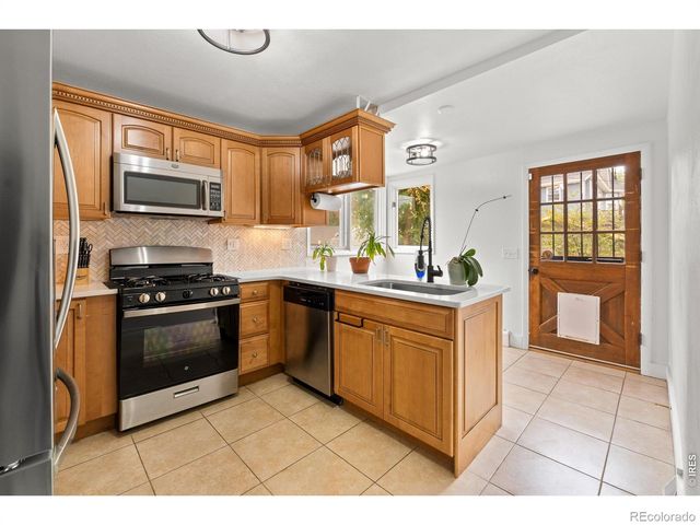 1211 11th Street, Greeley, CO 80631