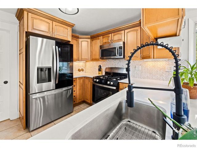 1211 11th Street, Greeley, CO 80631