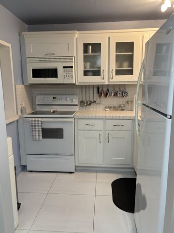 2731 N Pine Island Road 105, Sunrise, FL 33322