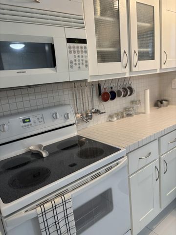 2731 N Pine Island Road 105, Sunrise, FL 33322