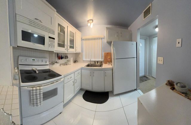 2731 N Pine Island Road 105, Sunrise, FL 33322