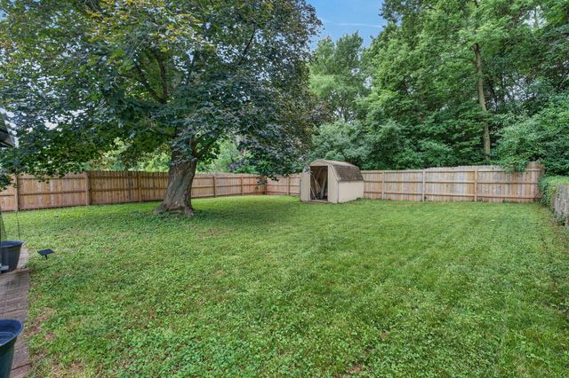 39 HAPPY HOLLOW Boulevard, Council Bluffs, IA 51503