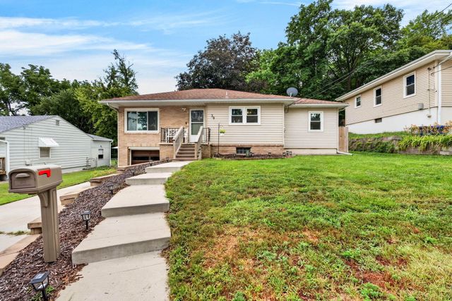 39 HAPPY HOLLOW Boulevard, Council Bluffs, IA 51503