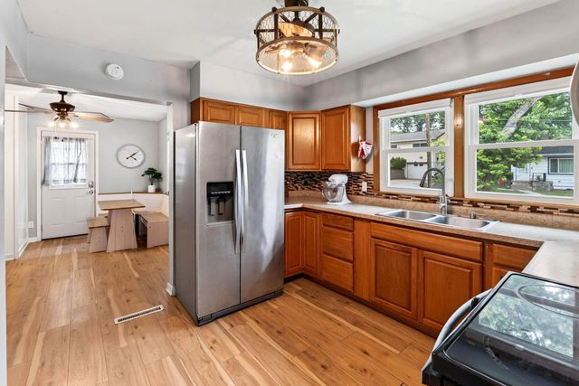39 HAPPY HOLLOW Boulevard, Council Bluffs, IA 51503