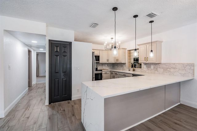 11715 59TH WAY N, Pinellas Park, FL 33782