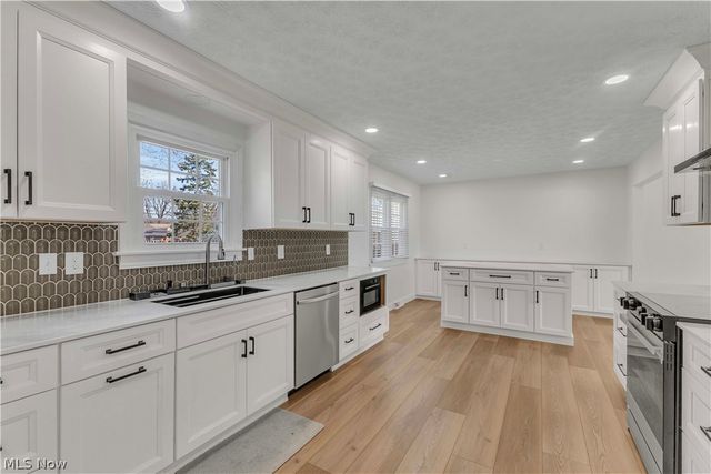 26928 Fairfax Lane, North Olmsted, OH 44070