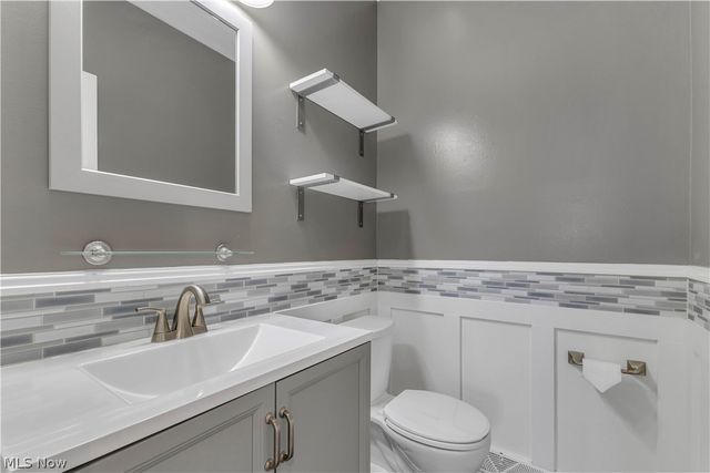 26928 Fairfax Lane, North Olmsted, OH 44070