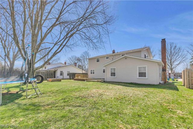 26928 Fairfax Lane, North Olmsted, OH 44070
