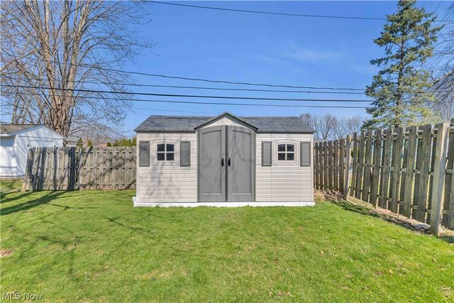 26928 Fairfax Lane, North Olmsted, OH 44070