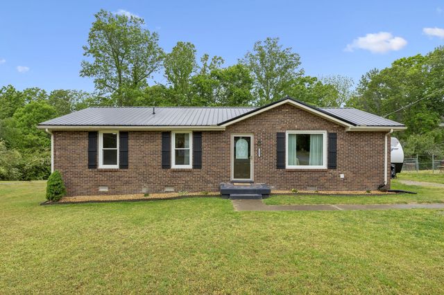 3908 Cedar St, Centerville, TN 37033